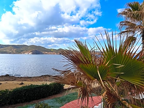 TWO BEDROOM APARTMENT SEA VIEW