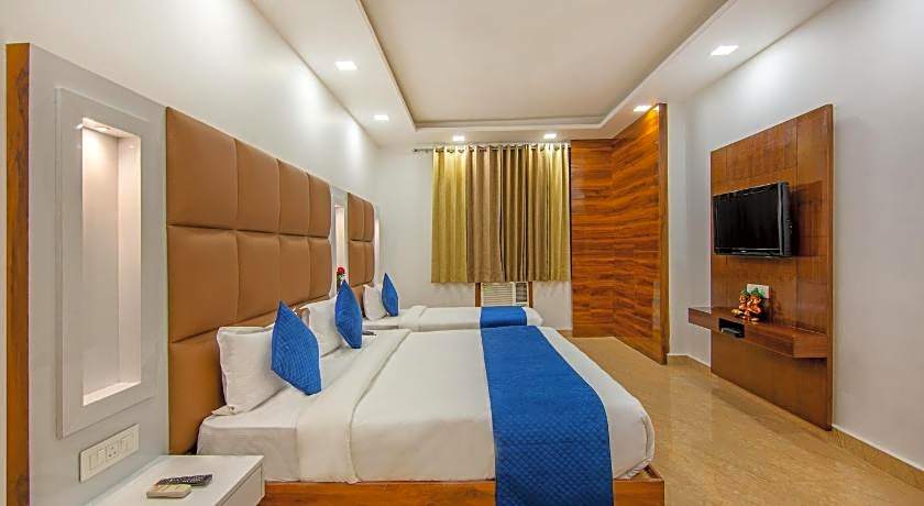 Hotel Rahul Palace