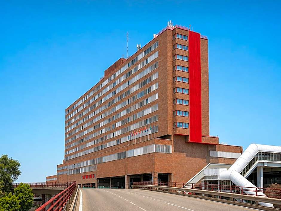Hotel Chamartin The One