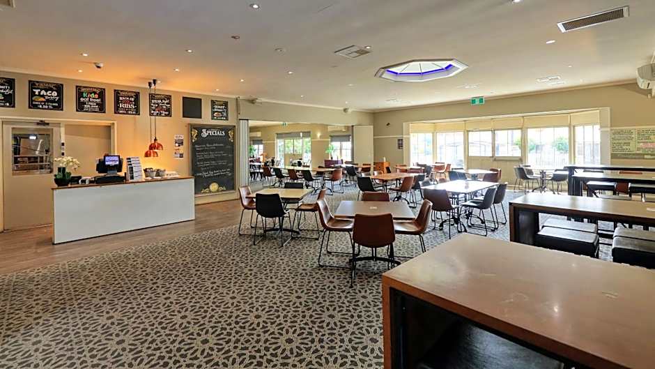 Coachman Hotel Motel