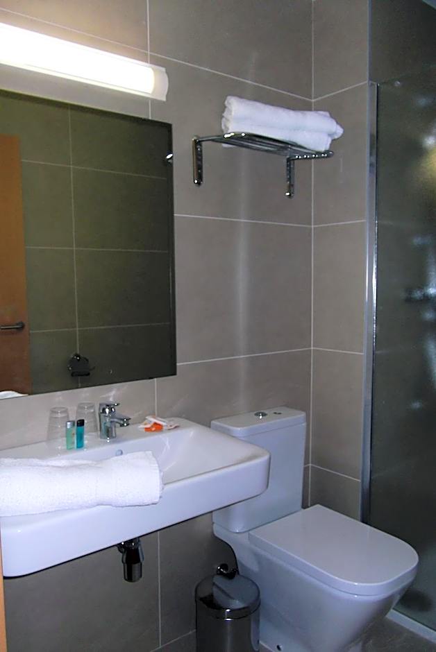 Hotel Mediterrani Express