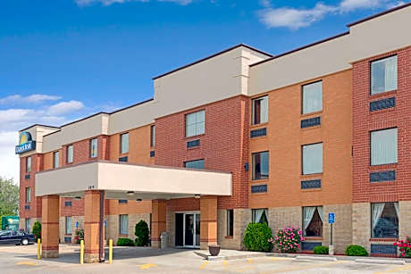 Days Inn by Wyndham Downtown St. Louis
