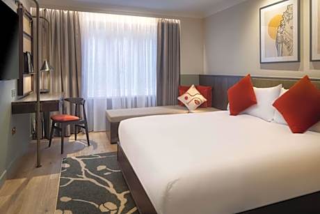 Queen Room with Sofa Bed