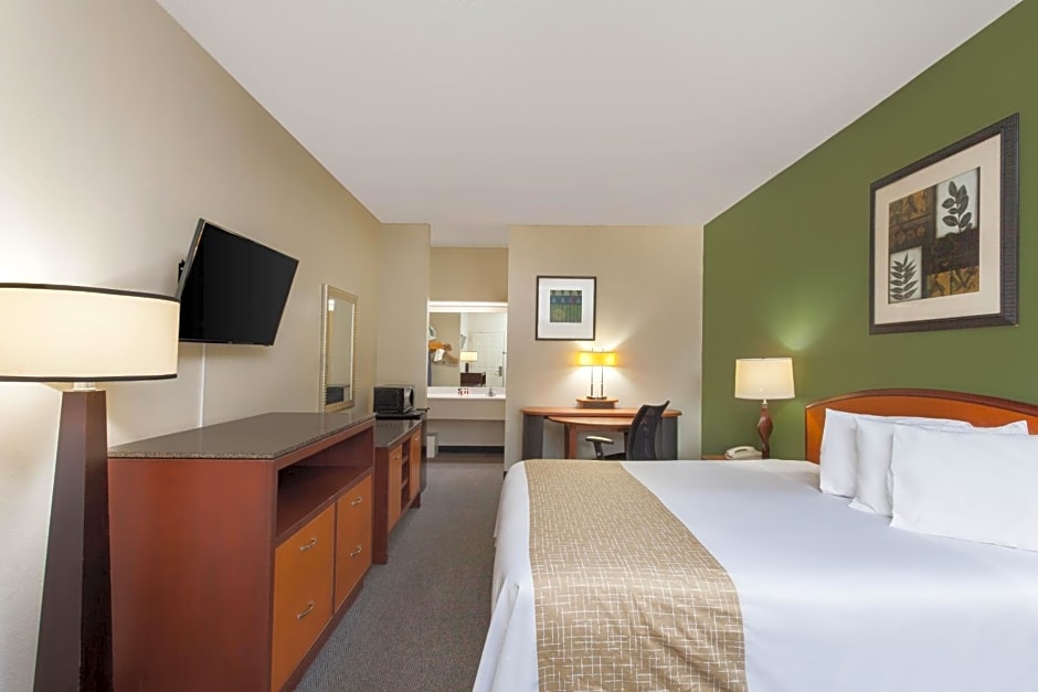 Travelodge by Wyndham Port Wentworth Savannah Area
