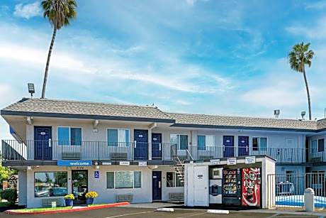 Motel 6-Pleasanton, CA