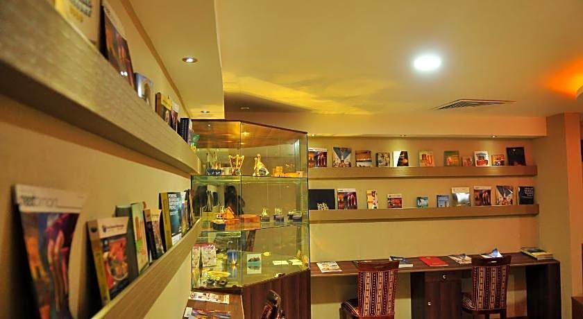 Al Bahjah Hotel