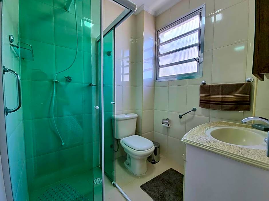 Apartamento Guarujá, Frente Mar, Pé na areia, moderno!!!