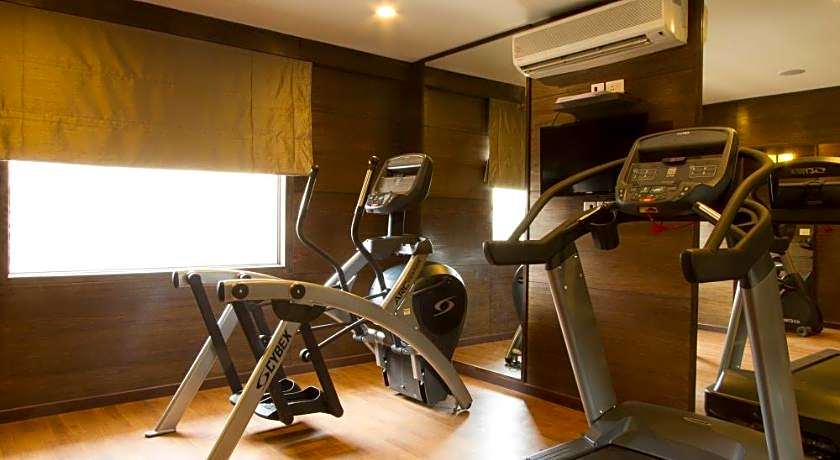 Leisure Inn Grand Chanakya