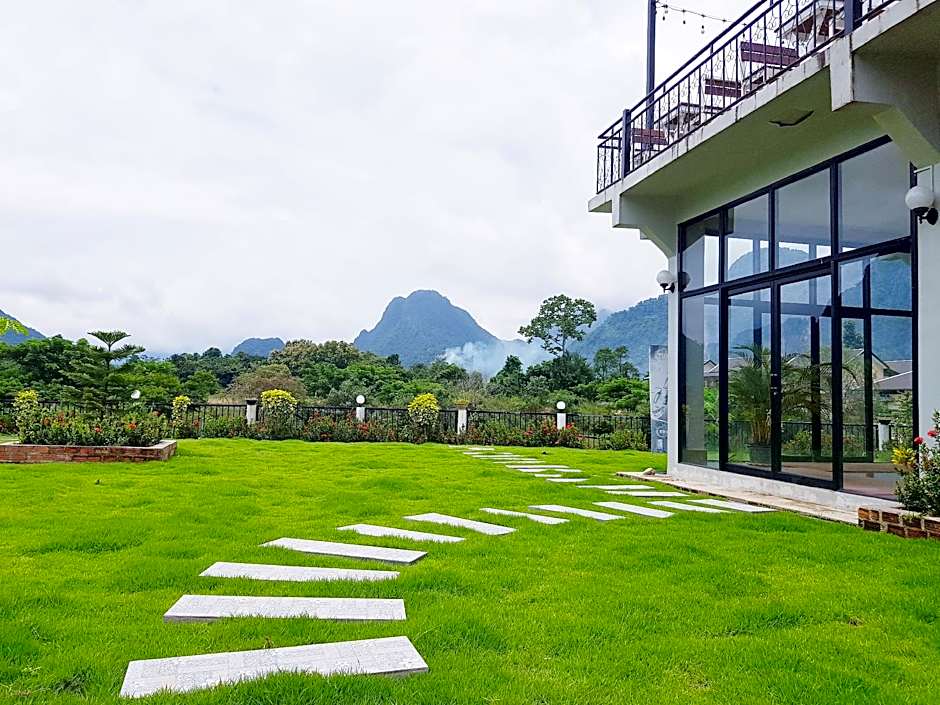 Simon Riverside Hotel