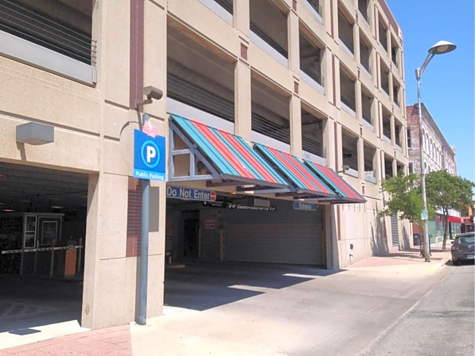 Hilton Garden Inn Wichita Downtown, Ks