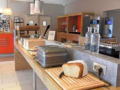 hotelF1 Laval