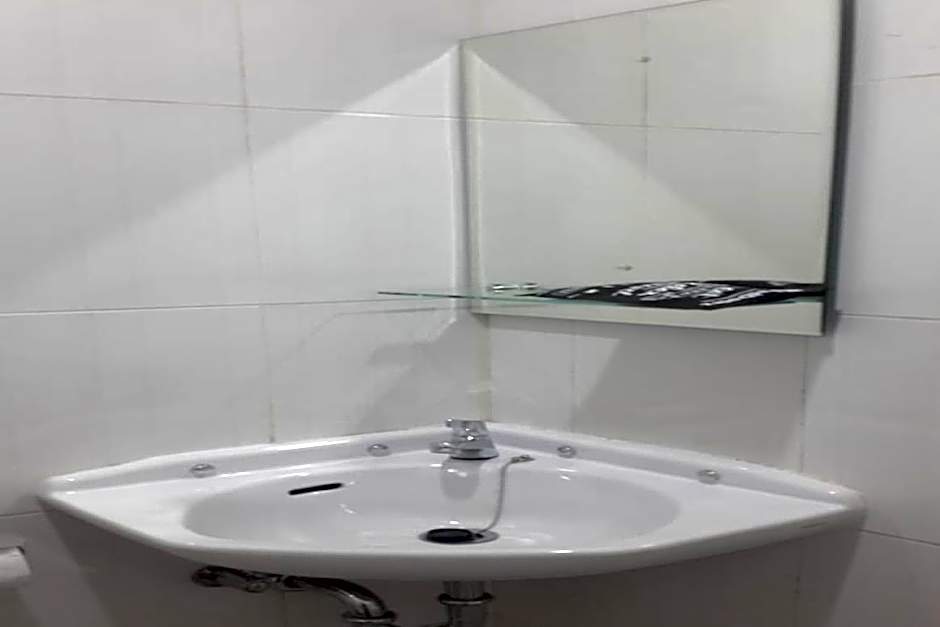 RedDoorz Syariah near UNSOED