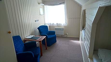 Twin Room with Shared Bathroom