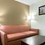 Econo Lodge Inn & Suites