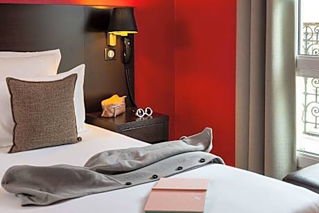 Superior Twin Room (2 Large Twin Beds)