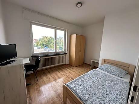 Single Room with Shared Bathroom