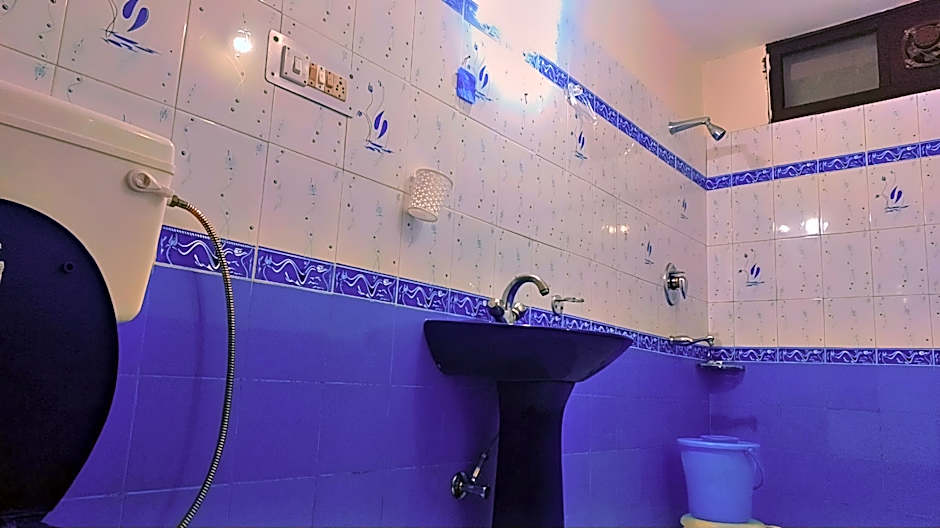 Dev Cottage and Homestay