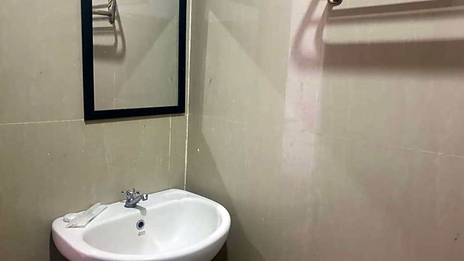 OYO 91266 Markoni 18 Guest House