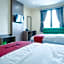 RedDoorz at Hotel Mayang Sari 1