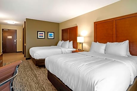 Queen Room with Two Queen Beds - Accessible/Non-Smoking