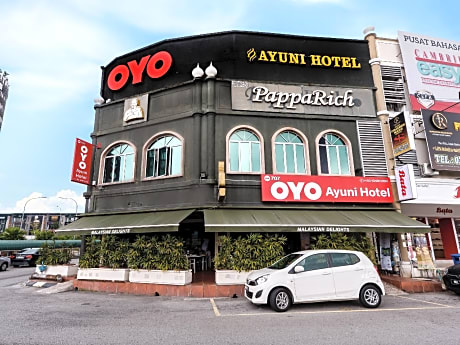 Super OYO 707 Ayuni Hotel