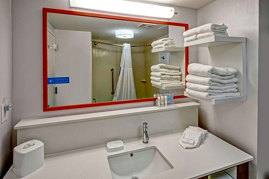 Hampton Inn By Hilton Elizabeth City