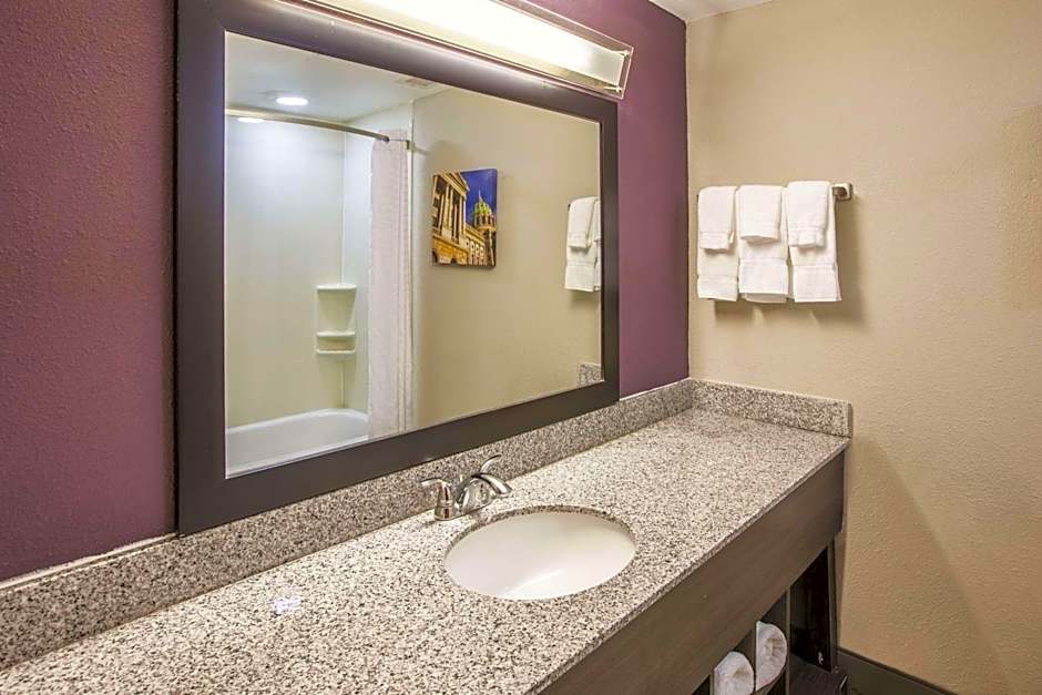 La Quinta Inn & Suites by Wyndham Mechanicsburg - Harrisburg