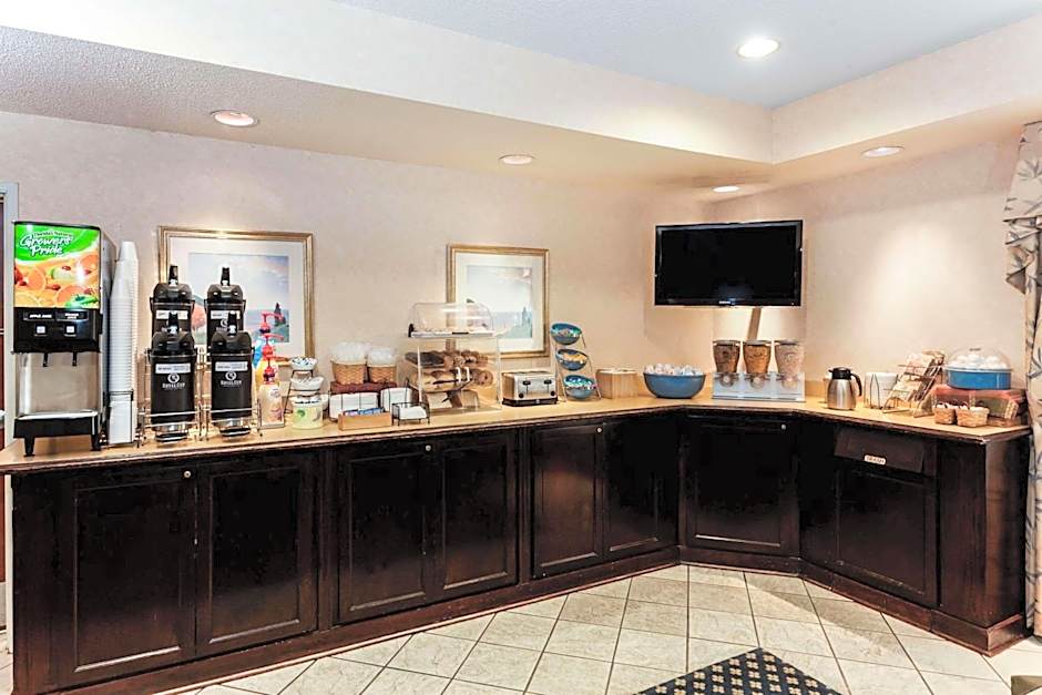 La Quinta Inn & Suites by Wyndham Milwaukee South West New Berlin