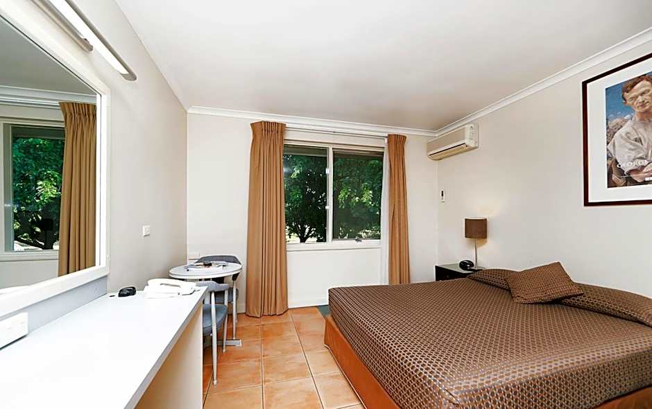 Forrest Hotel & Apartments