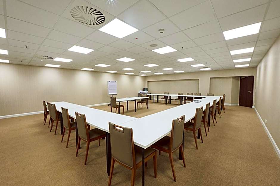 Puzzle Hotel Airport Frankfurt