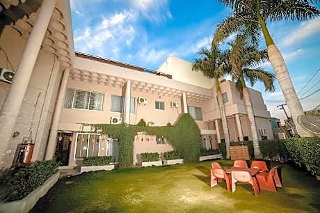 VIP House Shelton