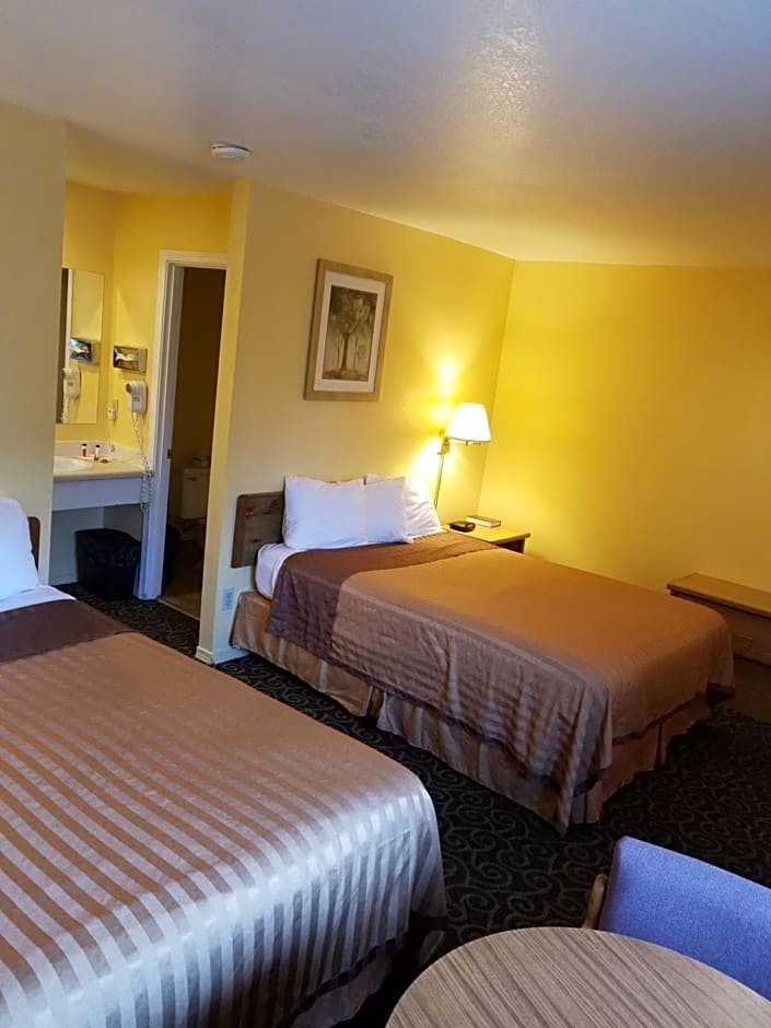 Travelodge by Wyndham Wenatchee