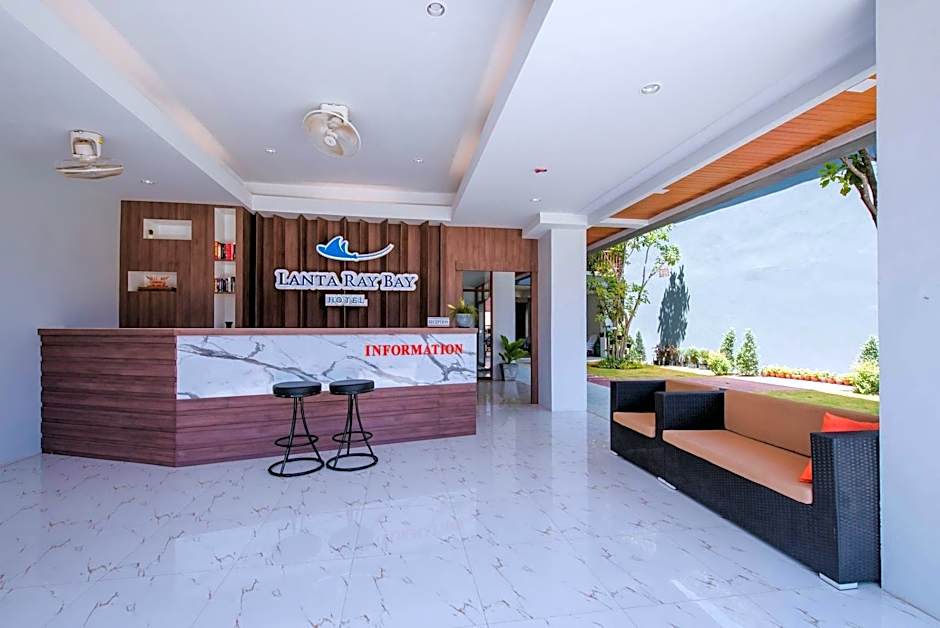 Lanta Ray Bay Hotel