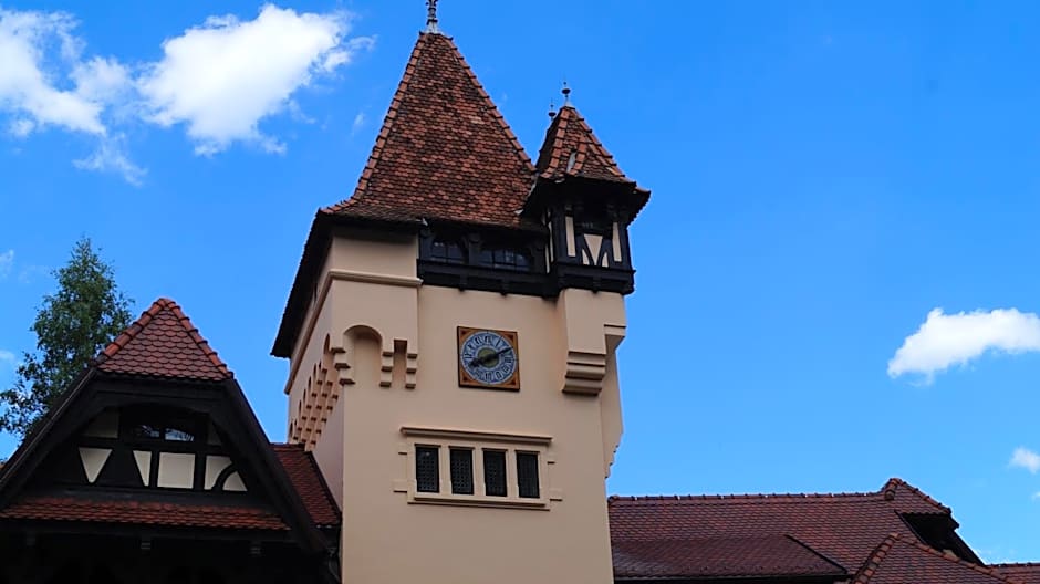 Complex La Tunuri - Vila Economat