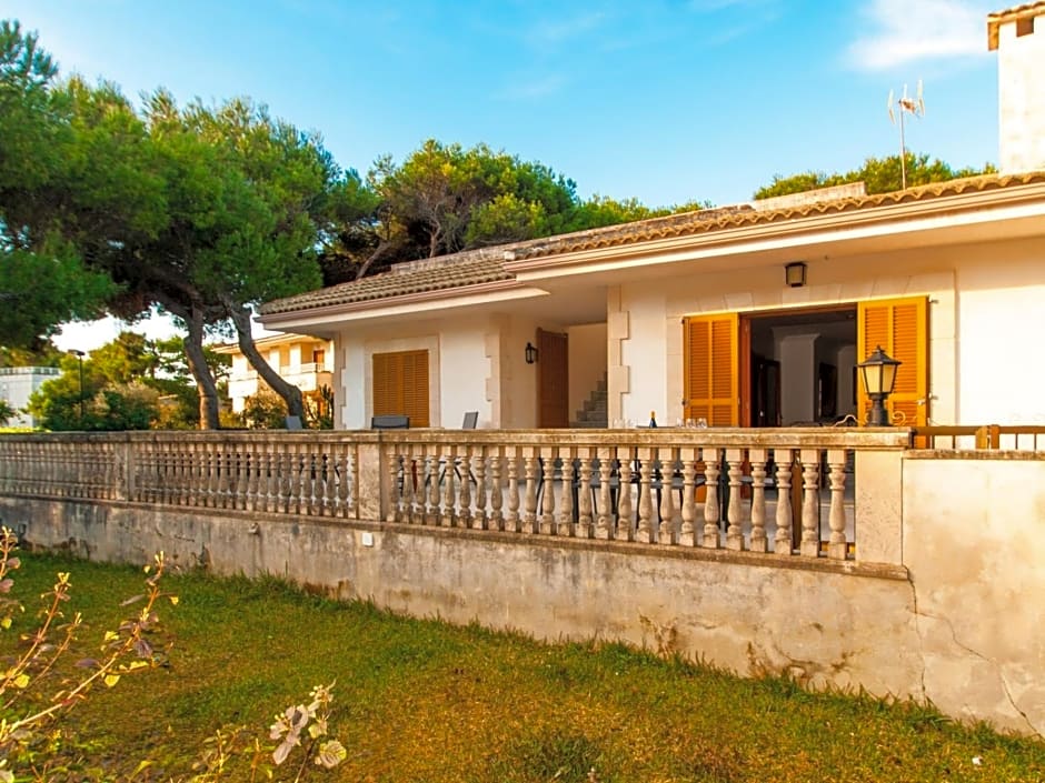 Villa Can Canta Natura Park House at Platja de Muro Beach