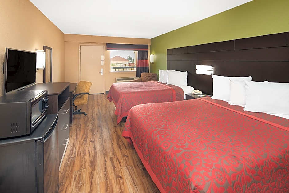 Days Inn by Wyndham Tupelo