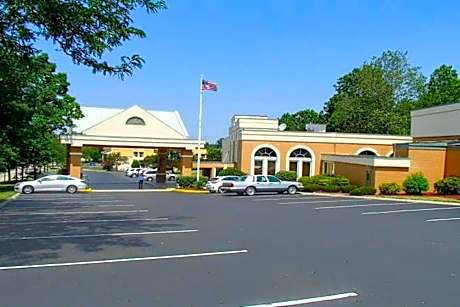GreenRidge Hotel
