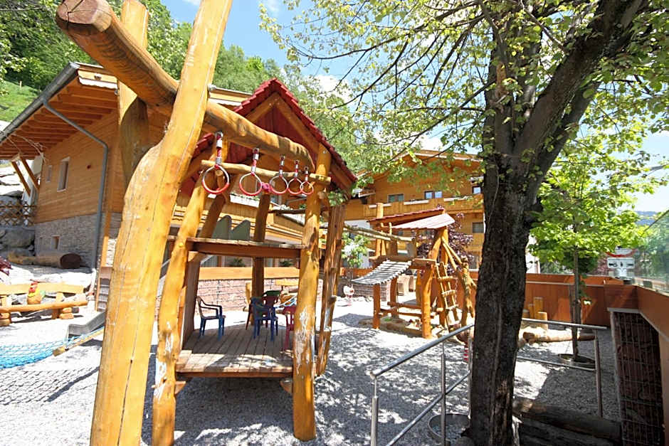 TALHEIMER Grias di & Hoamat since 1958 inklusive Therme TAUERN SPA & Jokercard