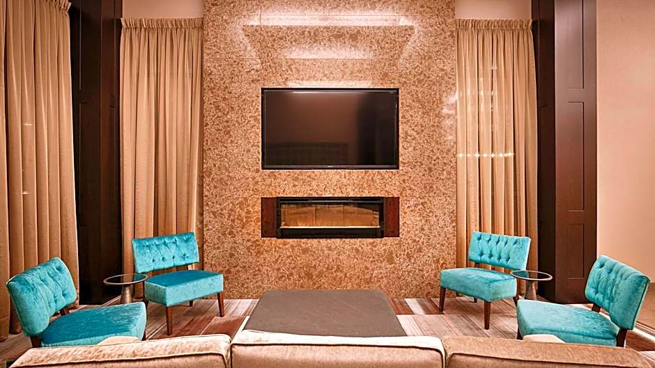 Best Western Plus Lamplighter Inn & Conference Centre