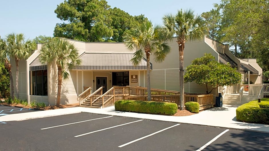 Holiday Inn Express Hilton Head Island, an IHG Hotel