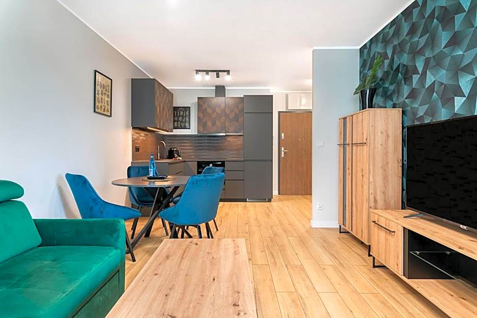 Pure Rental Premium Apartments - Free Parking & AC