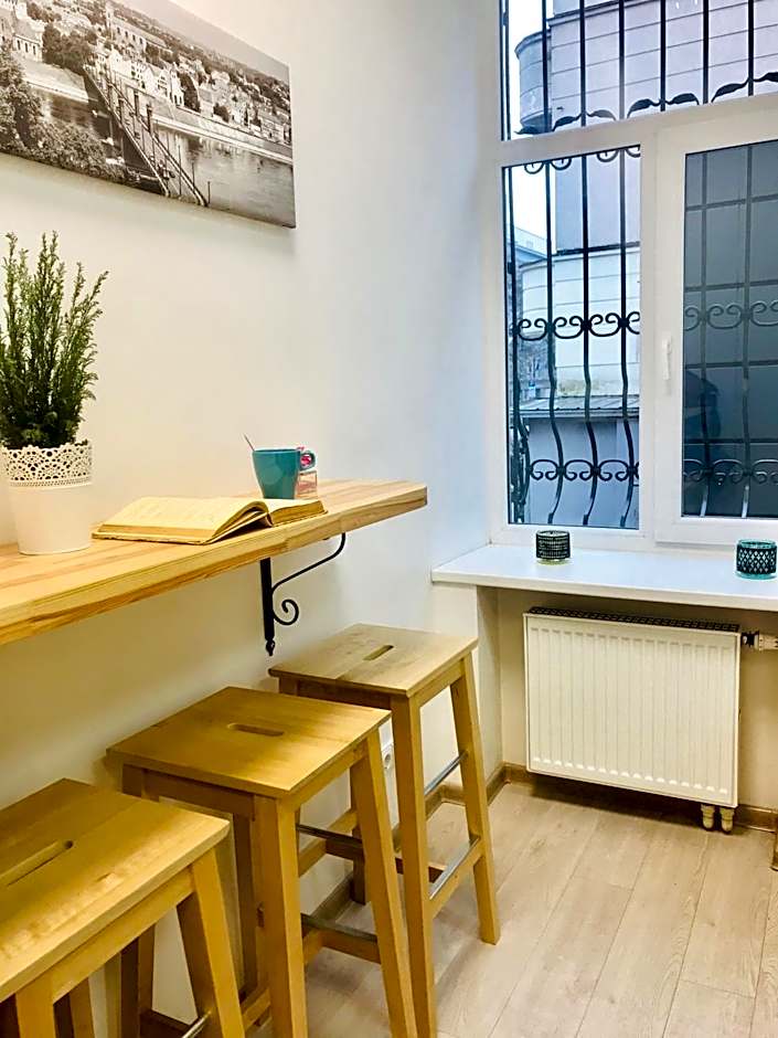 Laisves Avenue Hostel "Easy Kaunas"