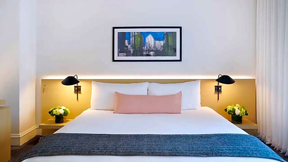 The Chicago Hotel Collection Ambassador Gold Coast