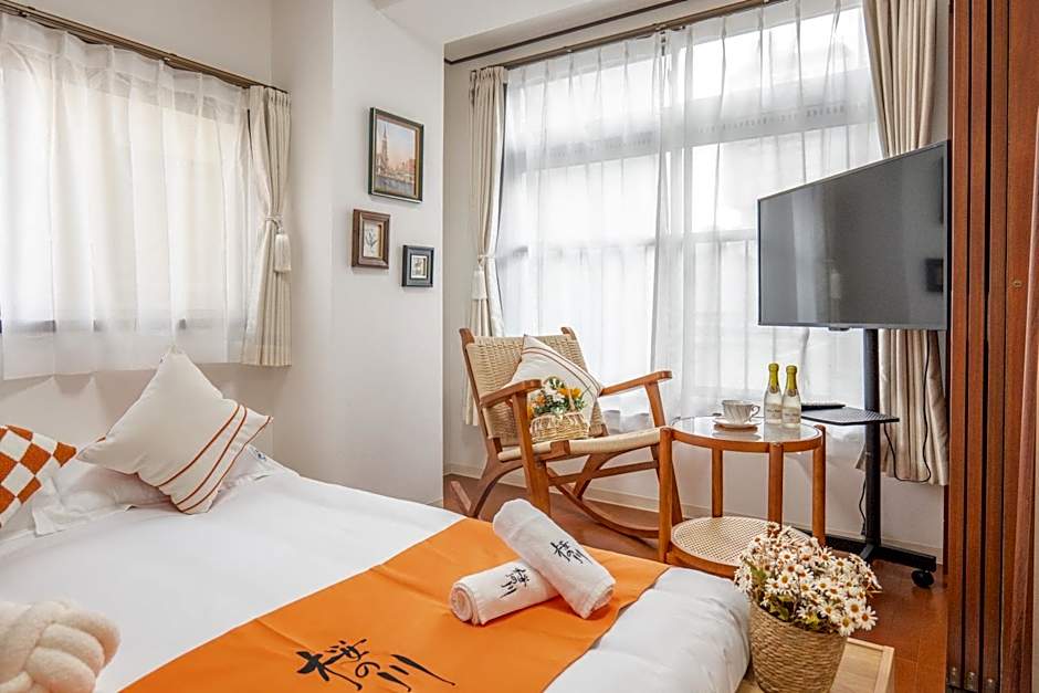 34 Sugamo Diamond mansion 401 direct to Ikebukuro Yamanote line 5mins