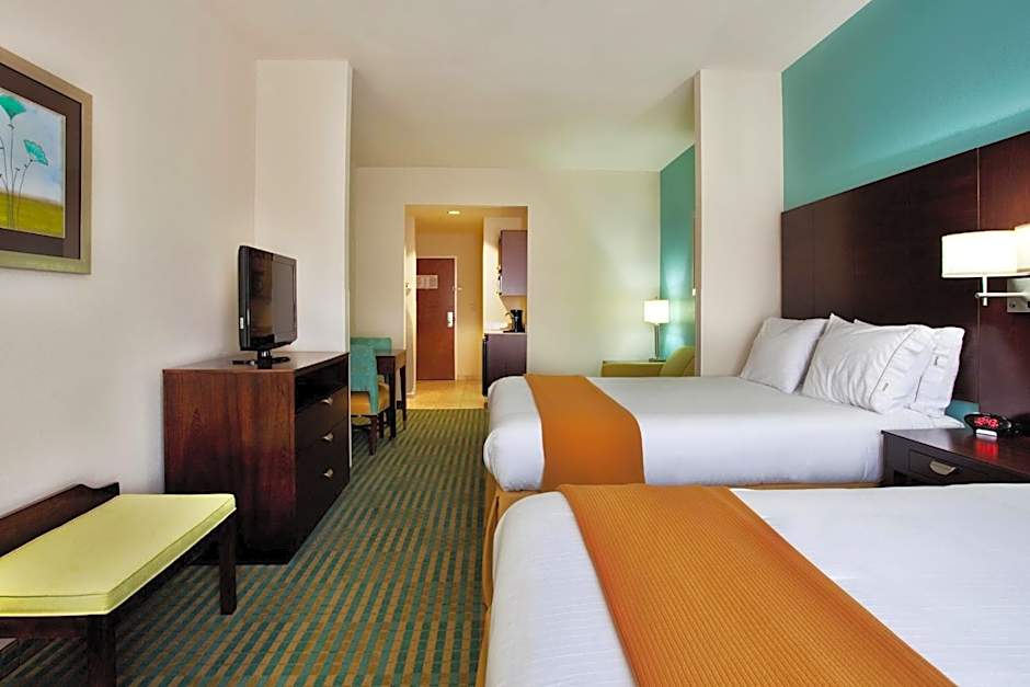Holiday Inn Express Hotel & Suites Picayune By IHG