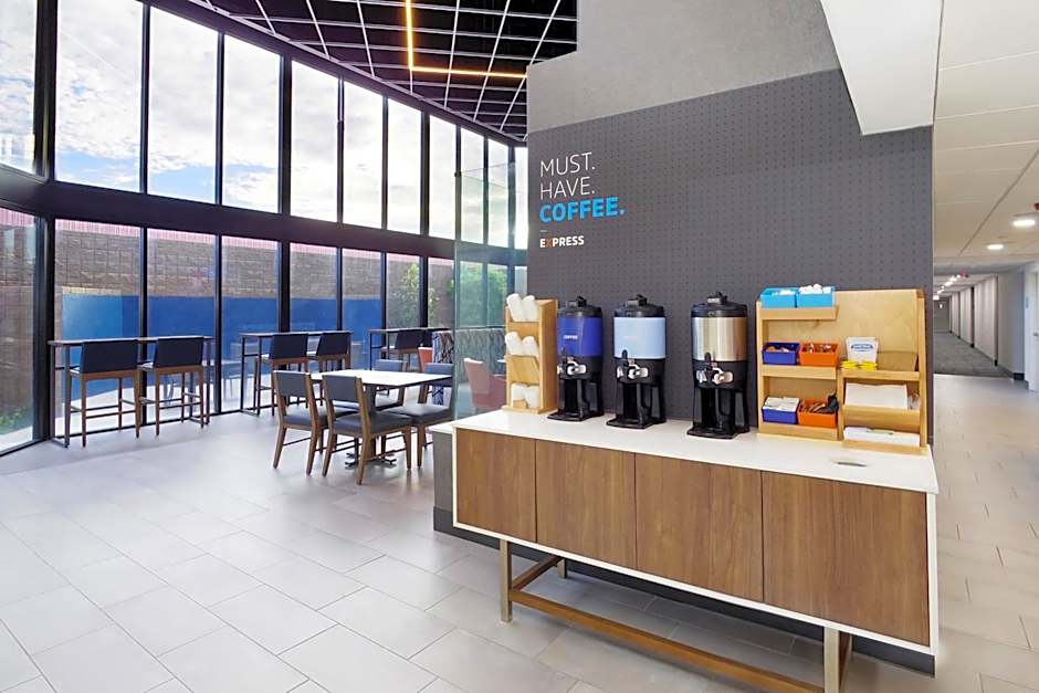 Holiday Inn Express & Suites Phoenix  Tempe By IHG