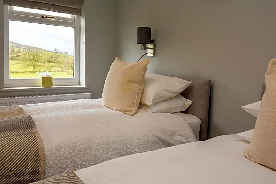 Howgills House Hotel