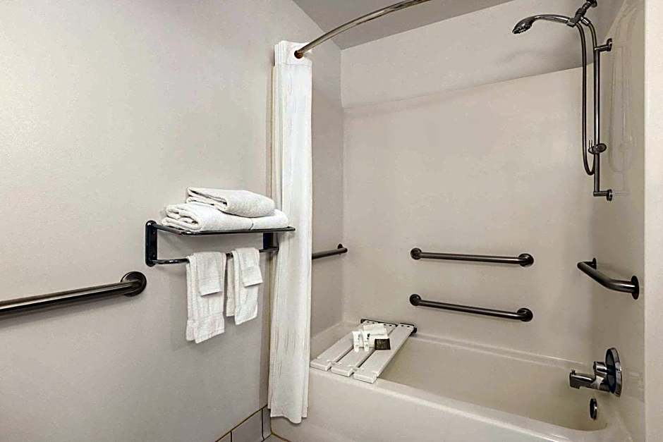 Country Inn & Suites by Radisson, Conyers, GA