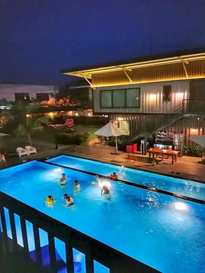 Kluang Container Hotel