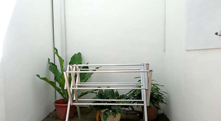 OYO 338 Guest House Omah Manahan Syariah